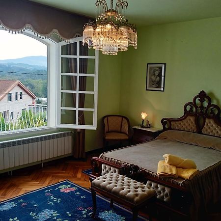 A Casa De Abelleira Ponteareas Bed & Breakfast Dış mekan fotoğraf