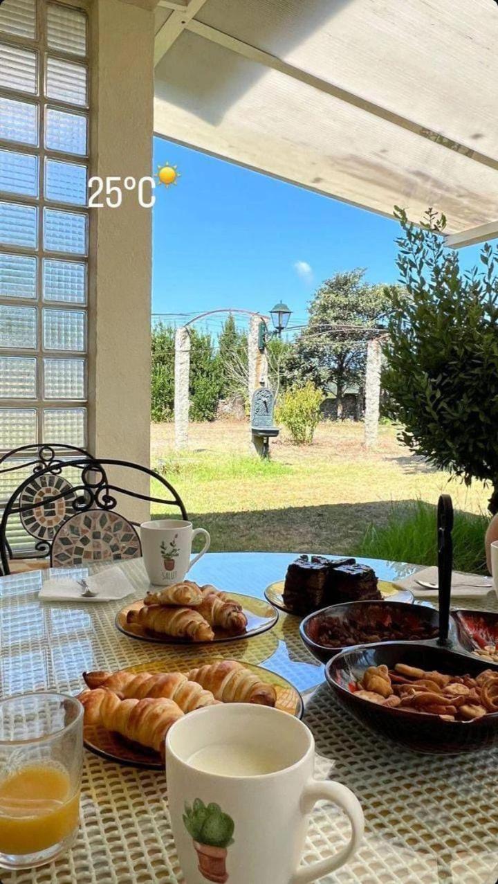 A Casa De Abelleira Ponteareas Bed & Breakfast Dış mekan fotoğraf